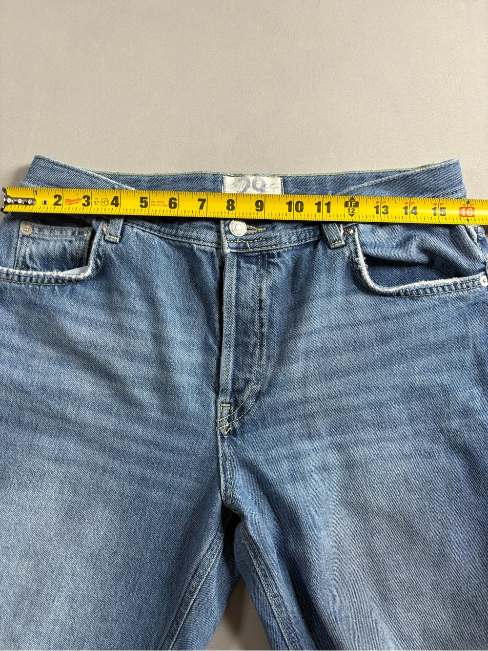 We The Free Women's Blue Jeans Button Fly Straight Leg Size 29 Distressed Denim - Picture 3 of 8
